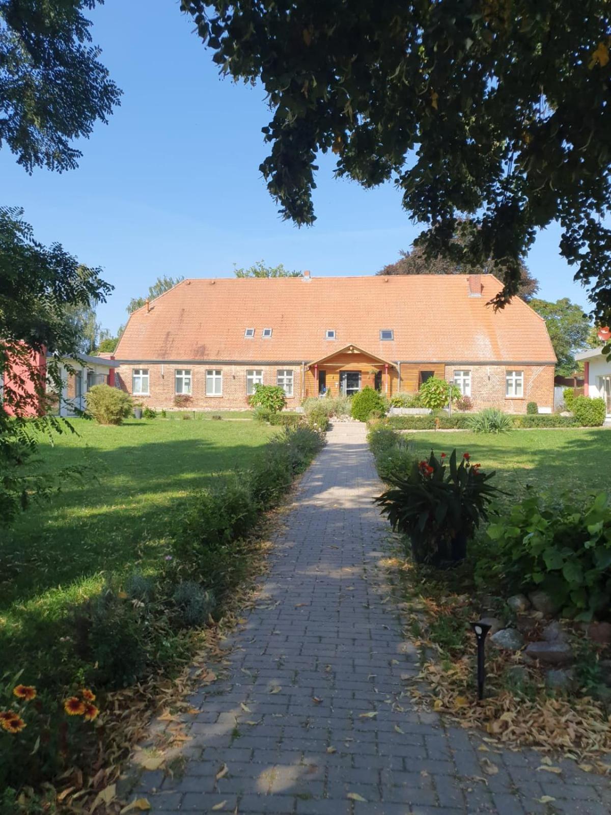 Hotelpension Pfarrhaus Alt Schwerin Εξωτερικό φωτογραφία